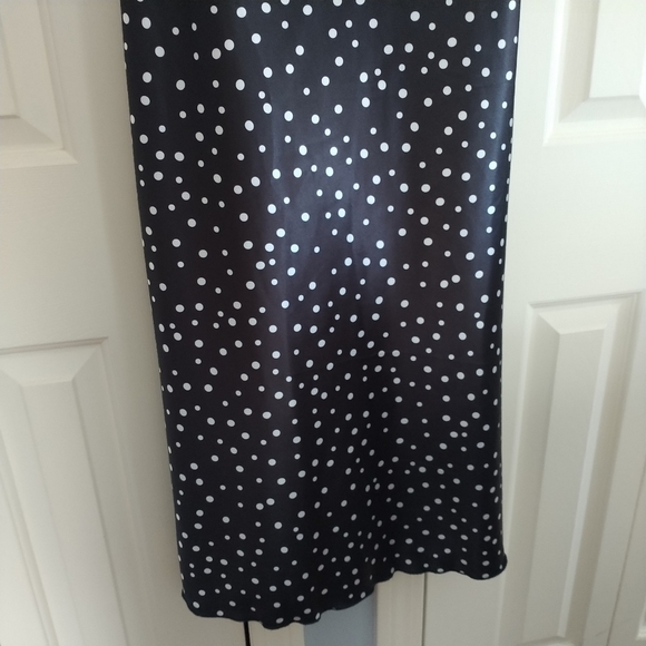 Bebe Satin Midi Silhouette Black & White Polka Dot Dress M - Picture 4 of 11
